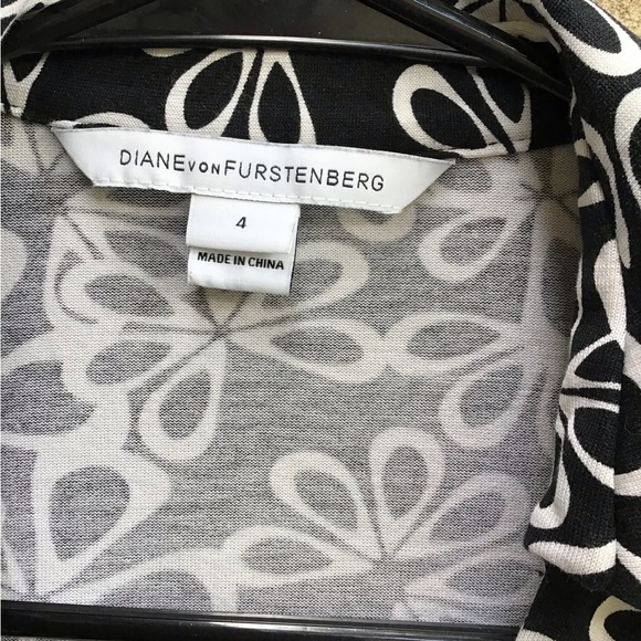 Diane Von Furstenburg jumper with shorts size 4 - Picture 4 of 5